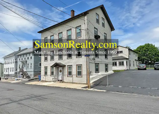 Property at 13 Pleasant St Unit 2, Cumberland, RI, 02864, 2 beds, 1 bath, [object Object]