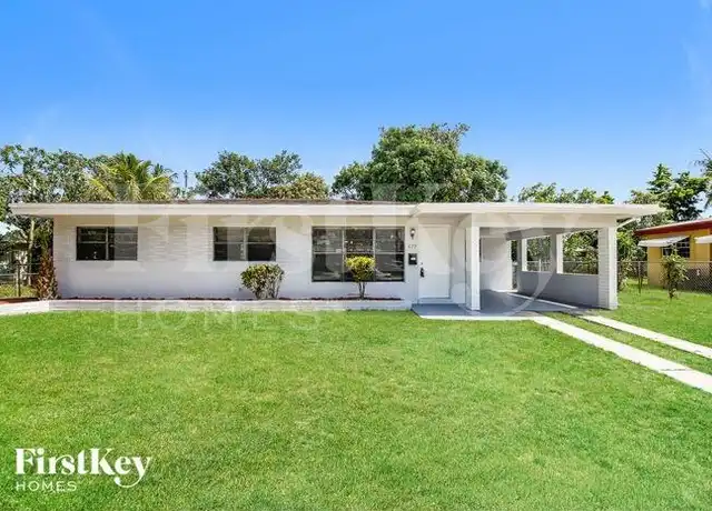 Property at 679 W Melrose Cir, Fort Lauderdale, FL, 33312, 3 beds, 2 baths, [object Object]