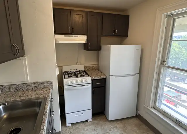 Property at 121 E Gorham St Unit 4, Madison, WI, 53703, 0 beds, 1 bath, [object Object]