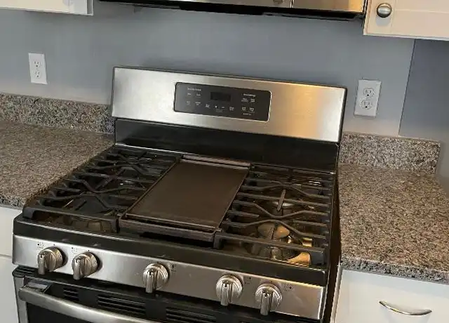 Property at 293 Friendship St, Providence, RI, 02903, 3 beds, 1 bath, [object Object]