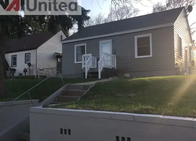 Property at 2523 S Saint Aubin St, Sioux City, IA, 51106, 3 beds, 2 baths, [object Object]