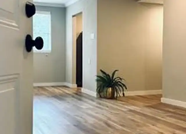 Property at 4603 Junius St Unit 8, Dallas, TX, 75246, 1 bed, 1 bath, [object Object]