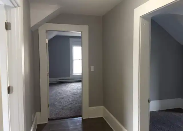 Property at 37 E Columbia St, Chippewa Falls, WI, 54729, 1 bed, 1 bath, [object Object]