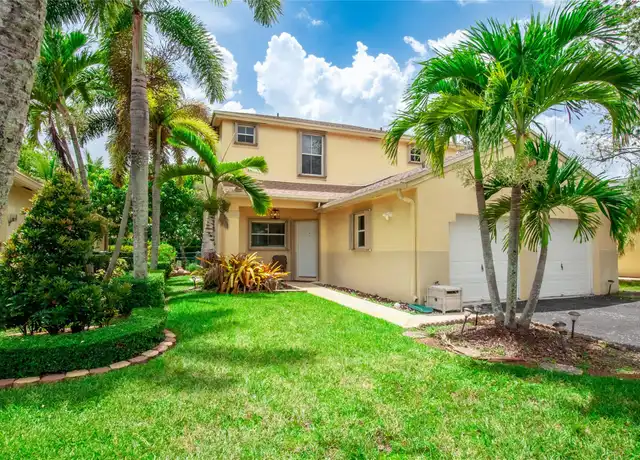 Property at 170 NW 207th Way, Pembroke Pines, FL, 33029, 3 beds, 2.5 baths, [object Object]