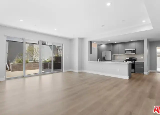 Property at 1223 Hayworth Ave Unit 4, West Hollywood, CA, 90046, 1 bed, 1 bath, [object Object]