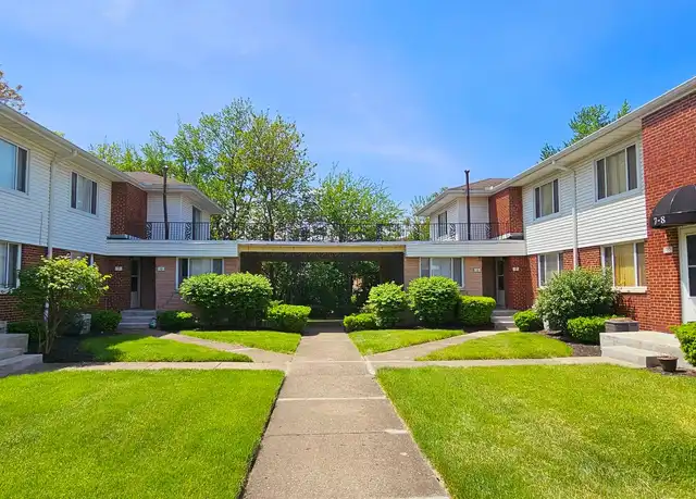 Property at 1059 Wilmington Ave Unit 1059 3, Dayton, OH, 45420, 2 beds, 1 bath, [object Object]