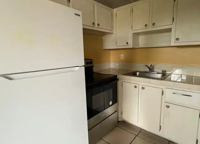 Property at 2016 NE 17th Ct Unit 20, Fort Lauderdale, FL, 33305, 1 bed, 1 bath, [object Object]