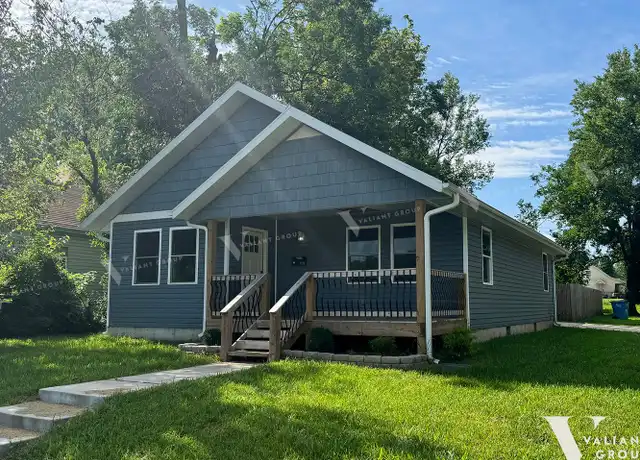 Property at 1038 W Thoman St, Springfield, MO, 65803, 3 beds, 2 baths, [object Object]