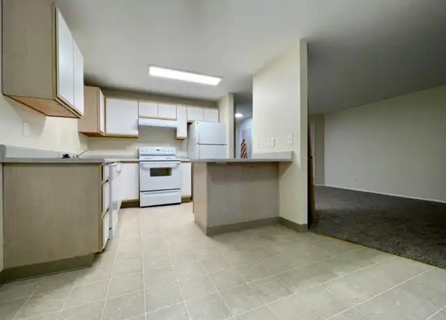 Property at 5710 NE Prescott St Unit 14, Portland, OR, 97218, 1 bed, 1 bath, [object Object]