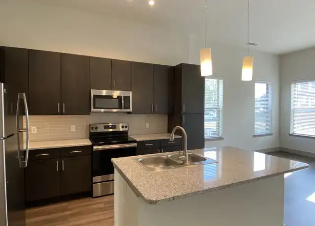 Property at 4131 Glenview Dr, Haltom City, TX, 76117, 1 bed, 1 bath, [object Object]