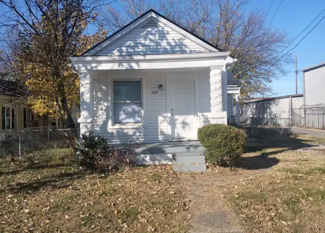 Property at 229 Hiawatha Ave, Louisville, KY, 40209, 3 beds, 2 baths, [object Object]
