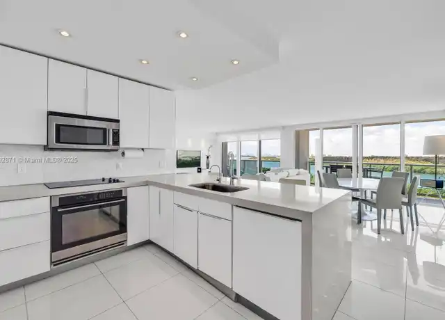 Property at 100 Bayview Dr Unit 1120-1119, Sunny Isles Beach, FL, 33160, 4 beds, 3.5 baths, [object Object]