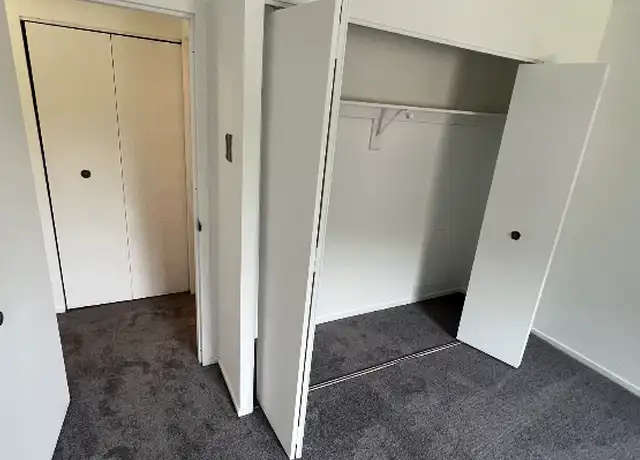 Property at 19427 Brassie Pl #304, Montgomery Village, MD, 20886, 2 beds, 1 bath, [object Object]