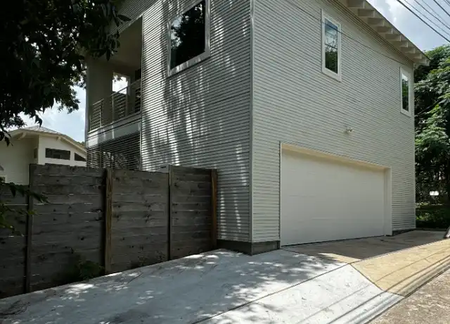 Property at 2006 New York Dr Unit 2, Austin, TX, 78702, 1 bed, 1 bath, [object Object]