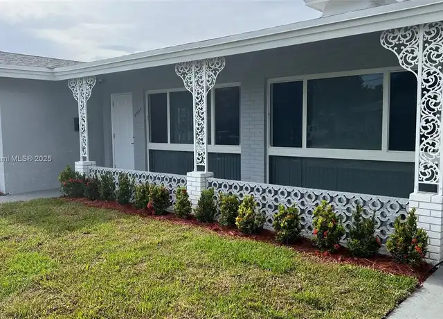 Property at 2559 NE 10th Ct Unit 2559, Pompano Beach, FL, 33062, 1 bed, 1 bath, [object Object]
