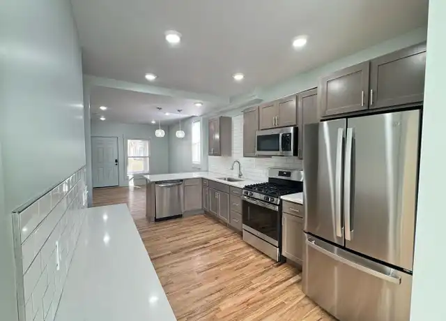 Property at 1020 Sigsbee St SE, Grand Rapids, MI, 49506, 5 beds, 2 baths, [object Object]
