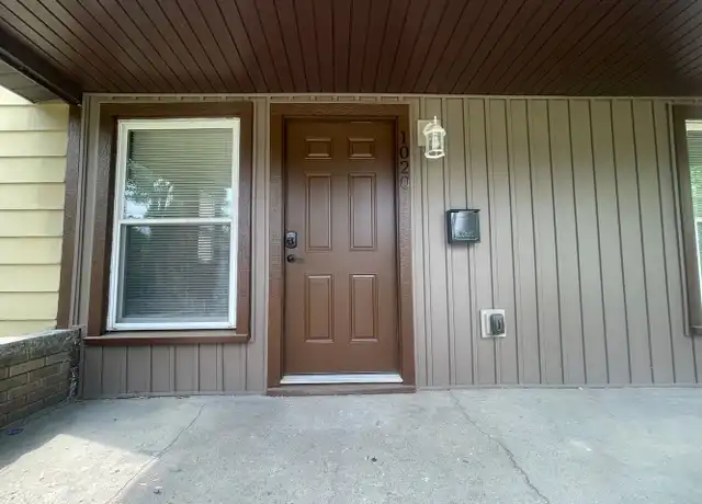 Property at 1020 Sigsbee St SE, Grand Rapids, MI, 49506, 5 beds, 2 baths, [object Object]