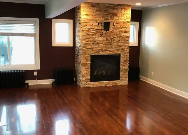 Property at 126 Main St Unit 1, West Seneca, NY, 14224, 3 beds, 1 bath, [object Object]
