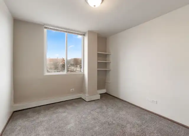Property at 3575 N Oakland Ave Unit 405, Shorewood, WI, 53211, 2 beds, 1 bath, [object Object]