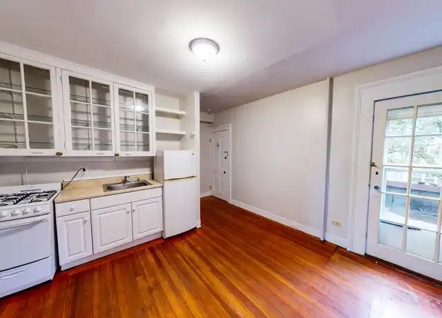 Property at 542 Chapel St Unit 3 2B, New Haven, CT, 06511, 1 bed, 1 bath, [object Object]