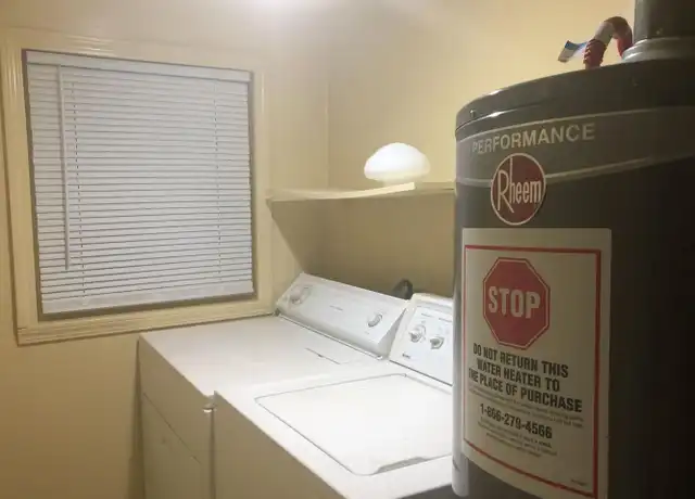 Property at 3409 21st St, Tuscaloosa, AL, 35401, 2 beds, 1 bath, [object Object]