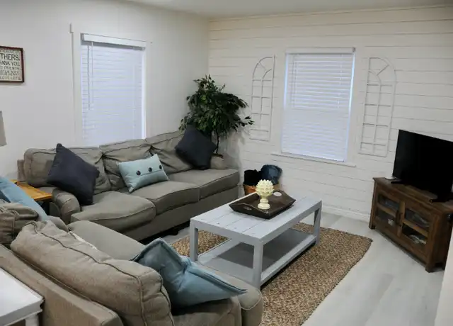 Property at 153 E Sunset Ave, South Salt Lake, UT, 84115, 4 beds, 1 bath, [object Object]