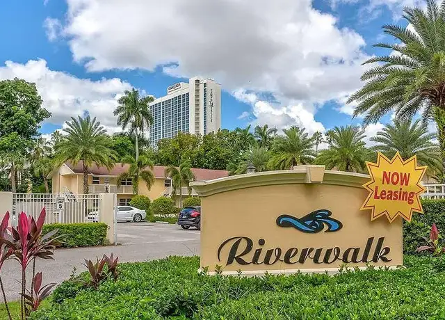 Photo of 2515 First St, Fort Myers, FL 33901