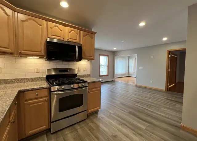 Property at 88 Liberty St Unit 3, Fall River, MA, 02724, 2 beds, 1 bath, [object Object]