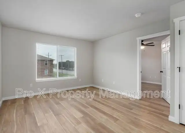 Property at 2213 E Macs Ct Unit 24, Springfield, MO, 65804, 1 bed, 1 bath, [object Object]