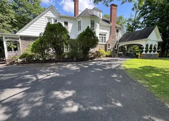 Property at 11 Tree Haven Ln Unit 1R, New Windsor, NY, 12553, 1 bed, 1 bath, [object Object]