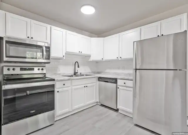 Property at 2015 Evans St Unit 2049, Oshkosh, WI, 54901, 3 beds, 1.5 baths, [object Object]