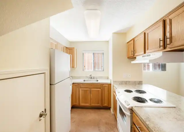 Property at 501 Girard Blvd SE #3, Albuquerque, NM, 87106, 1 bed, 1 bath, [object Object]