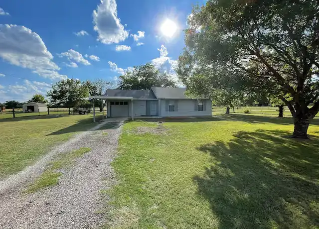 Property at 1450 County Road 130, Hutto, TX, 78634, 3 beds, 1 bath, [object Object]