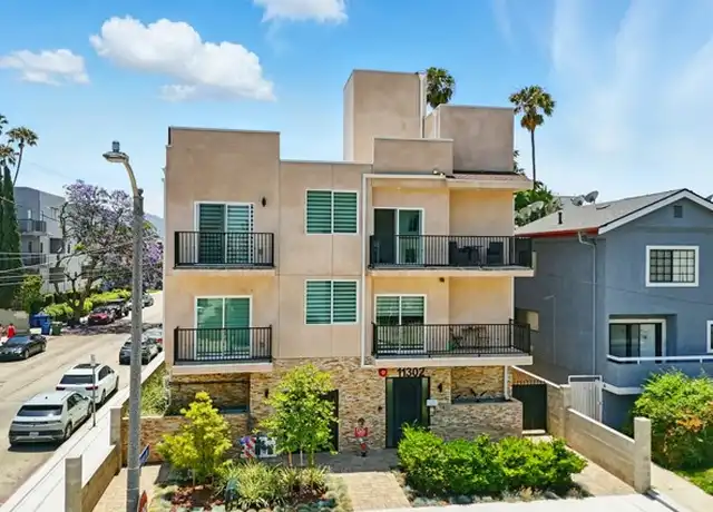 Property at 11302 Morrison St Unit 304, North Hollywood, CA, 91601, 2 beds, 2 baths, [object Object]