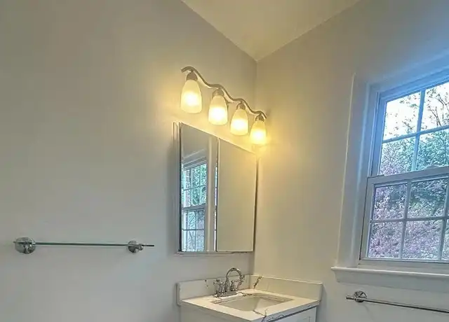Property at 155 Talbott St #155, Rockville, MD, 20852, 2 beds, 1 bath, [object Object]