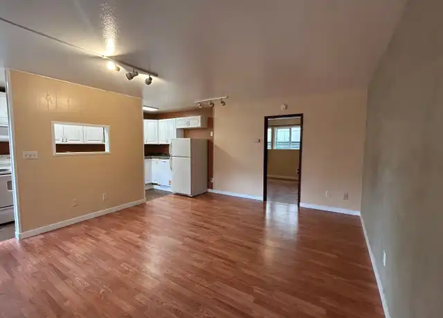 Property at 12006 32nd Ave NE Unit 12014 1/2, Seattle, WA, 98125, 1 bed, 1 bath, [object Object]