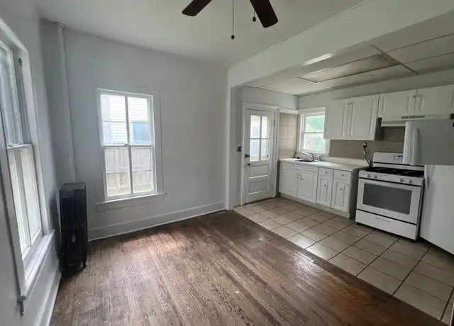 Property at 167 Salem St Unit 2, Port Ewen, NY, 12466, 2 beds, 1 bath, [object Object]