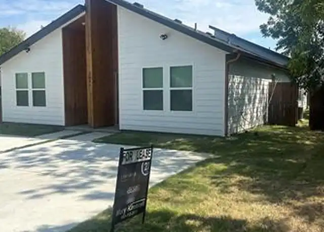 Property at 2095 Bourland St Unit B, Greenville, TX, 75401, 3 beds, 2 baths, [object Object]