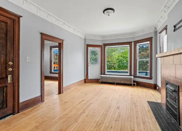 Property at 2939 N Maryland Ave Unit 2939 Maryland, Milwaukee, WI, 53211, 4 beds, 1 bath, [object Object]