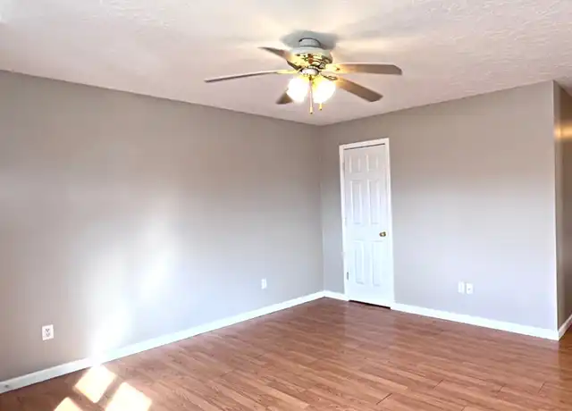 Property at 114 Bo Dr Unit B, Martin, TN, 38237, 2 beds, 2 baths, [object Object]