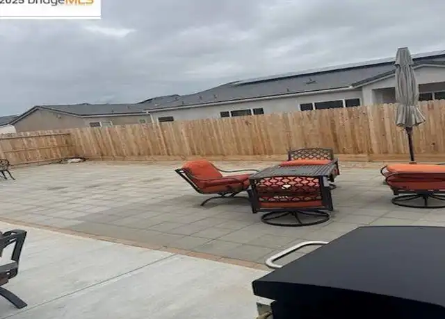 Property at 1005 Pioneer Dr W, Madera, CA, 93636, 3 beds, 2 baths, [object Object]