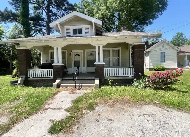 Property at 135 Hollywood Dr, Jackson, TN, 38301, 1 bed, 1 bath, [object Object]