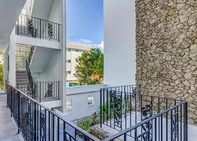 Photo of 800 Capri St, Coral Gables, FL 33134