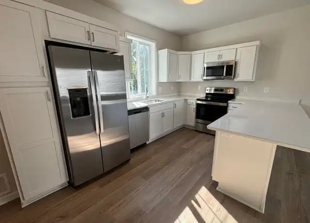 Property at 711 10th Ave N Unit 2, Fargo, ND, 58102, 3 beds, 2 baths, [object Object]