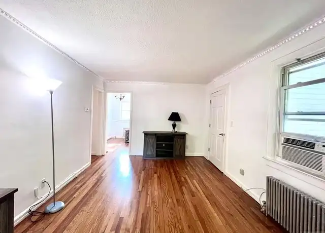 Property at 10 Townley Rd, Fair Lawn, NJ, 07410, 2 beds, 1.5 baths, [object Object]