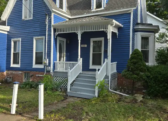 Property at 914 N Douglas St, Peoria, IL, 61606, 5 beds, 3 baths, [object Object]