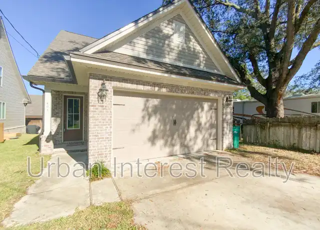 Property at 403 King St, Niceville, FL, 32578, 4 beds, 2.5 baths, [object Object]