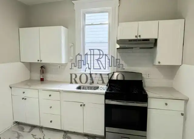 Property at 35 Seymour Ave Unit 2, Newark, NJ, 07108, 3 beds, 1 bath, [object Object]