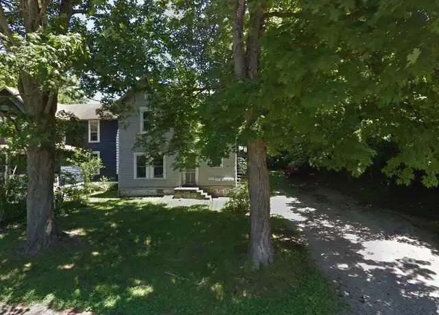 Property at 44 N Shafer St Unit 4, Athens, OH, 45701, 1 bed, 1 bath, [object Object]