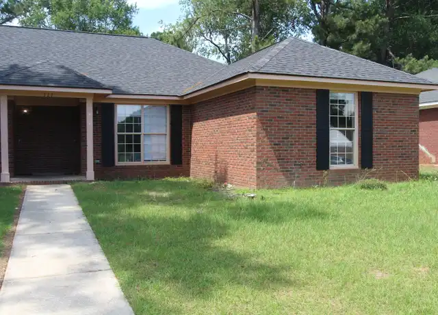 Property at 111 Augusta Ct, Leesburg, GA, 31763, 3 beds, 2 baths, [object Object]
